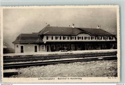 Kandersteg Lötschbergbahn Bahnhof in Kandersteg Bahnhof Schweiz - 13094952