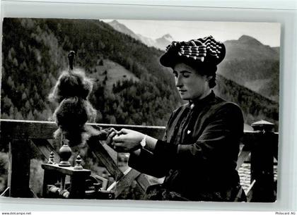 Vissoie Soussillon La jolie coiffure du Val dAnniviers Tracht Schweiz - 11062716