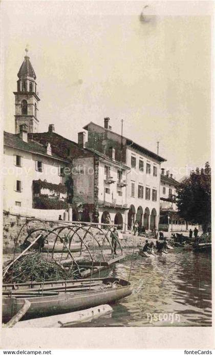 Ascona Lago Maggiore TI Hafen Kirchturm Arkaden Boote Lago-Maggiore Altstadthaeu