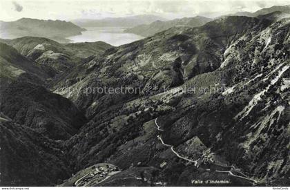 Indemini TI Valle-d Indemini Lago-Maggiore Berge Tal Wald Dorf Kurvenstrasse