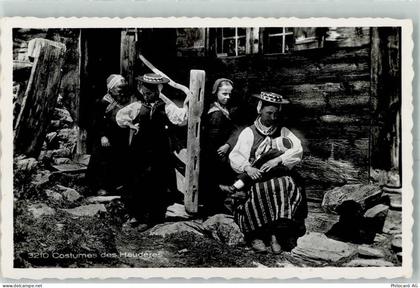 1983 Evolène - Costume des Hauderes Bauernfamilie - 10446222