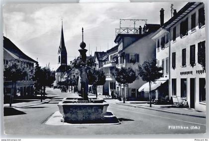 8330 Pfäffikon ZH Wallikon b. Pfäffikon - Brunnen Auto - 50672414