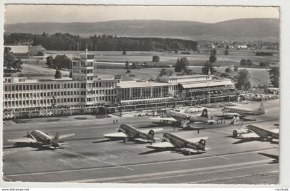 Zürich, Flughof Zürich-Kloten, Schweiz
