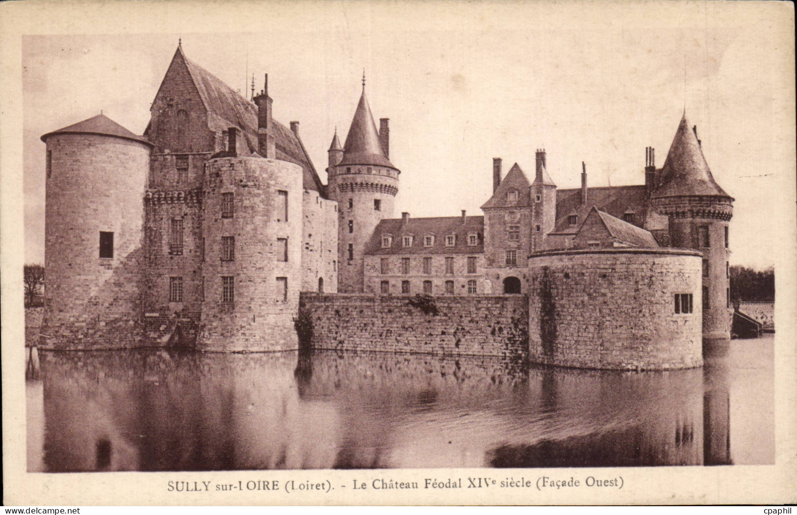 Sully sur Loire - Le Chateau Feodal - CPA