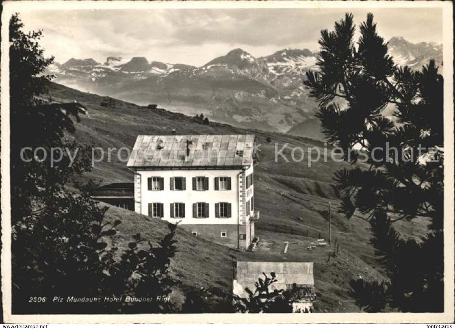 Surcuolm Hotel B?ndner Rigi Alpenpanorama mit Piz Mundaun
