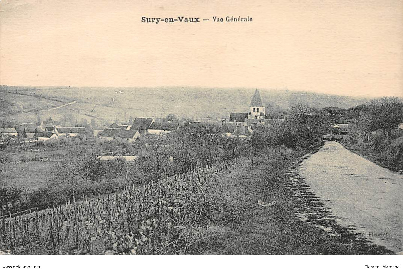SURY EN VAUX - Vue générale - très bon état