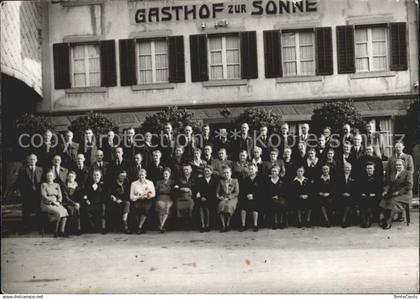 Niederbipp Gruppenbild vor Gasthof zur Sonne
