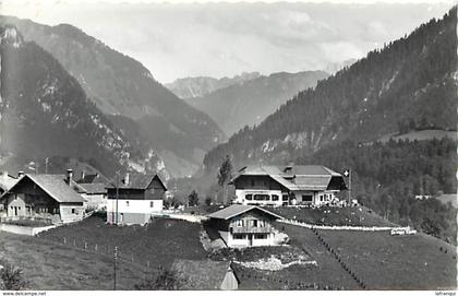 ref G568- le vieux chalet a cresuz et les gastlosen    - suisse - carte bon etat  -
