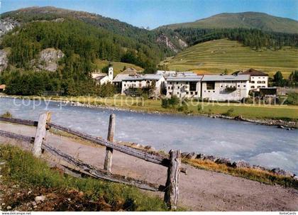 Madulain Partie am Fluss im Oberengadin
