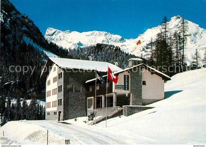 Marmorera Ferienhaus Scalotta gegen Piz Forbisch Piz Arblatsch Winterlandschaft