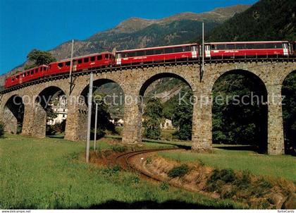 Rhaetische Bahn Bernina-Express Kehrviadukt Brusio