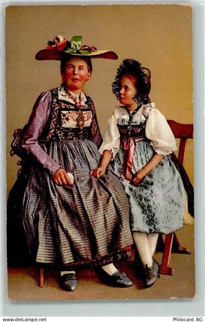 6162 Entlebuch - Entlebucher Trachtenfarau mit Kind - 10585679