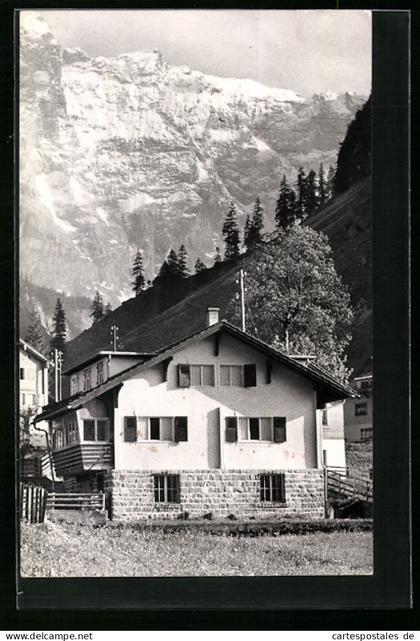 AK Unterschächen am Klausenpass, Kath. Ferienkolonie Brunnital Dorfblick