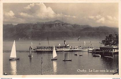 Suisse - OUCHY Lausanne (VD) Bateau Salon La Suisse - Ed. J. Käch
