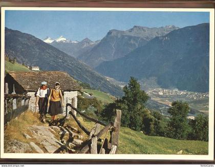 Ausserberg Hoehenweg Hohtenn-Laiden und Blick auf Rhonetal mit Visp