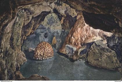 Baar ZG Baar Hoellgrotten Nymphen Quelle