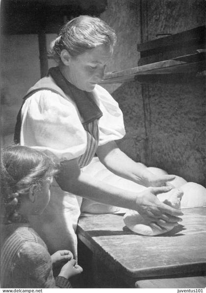 CPSM Schweizerische Pfadfinderinnen-Eclaireuses Suisses-Esploratrici Svizzere - Cuisine - Pétrissage     L2260