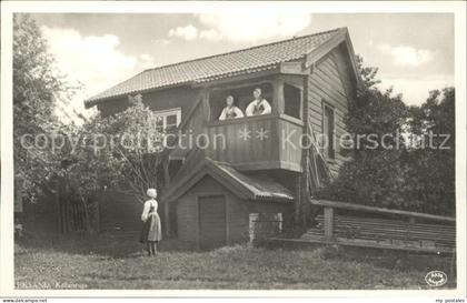Schweden Holzhaus Frauen in Tracht