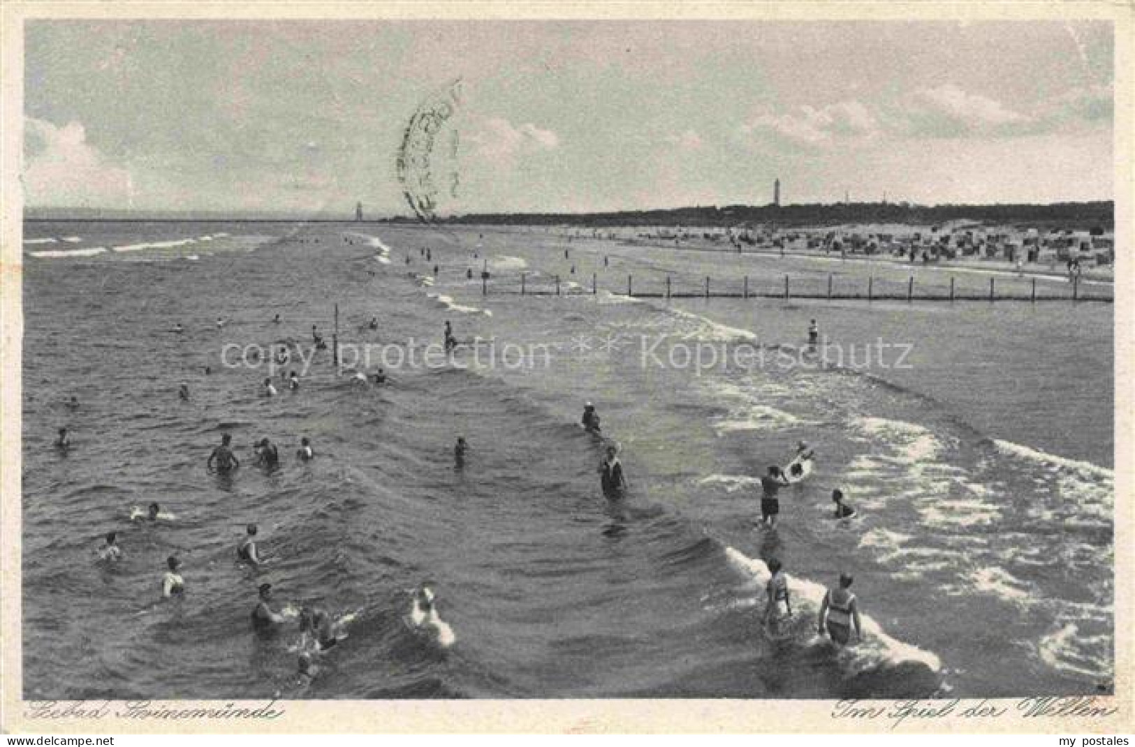 Swinemuende SWINOUJSCIE PL Im Spiel der Wellen Strand