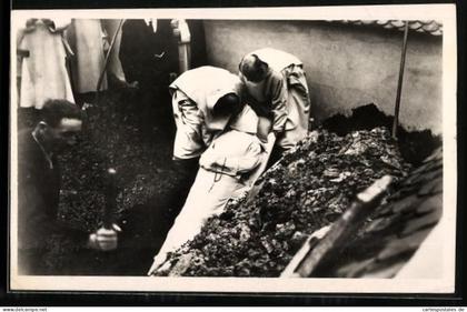 AK Cerniat, Chatreuse de la Valsainte, Enterrement d'un Chartreux, Beerdigung eines Geistlichen