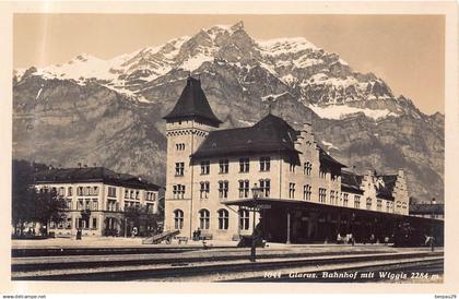 GLARUS / GLARIS - LOT of 3  old postcards ( Bahnhof mit Wiggis + gegen die Freiberge + mit Vorderglarnisch )