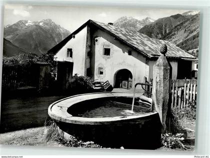 7545 Guarda - Dorfpartie Brunnen - 39494636