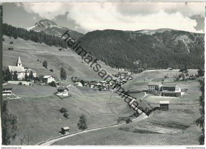 Wiesen gegen das Valbellahorn - Verlag Otto Furter Davos-Platz
