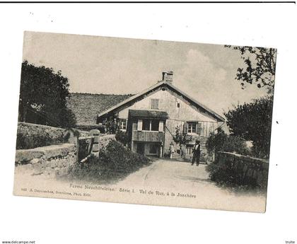 VAL-DE-RUZ A LA JONCHERE FERME NEUCHATOISE