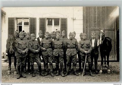 Oensingen Gruppenaufnahme von Soldaten in Uniform mit zwei Pferden Ort l... - 38162983