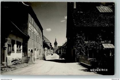 8213 Neunkirch 1933 Foto AK Strassenbild AK - 13208846