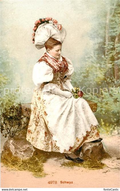 Schwyz SZ Schwyzerin in Tracht