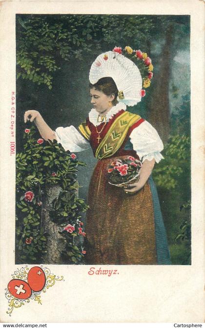CPA Suisse > SZ Schwyz > Schwytz Frau in Tracht Costume - Folklore - Femme - Dégringolade Bazar Genève