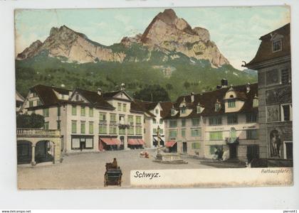 SUISSE - SCHWYZ - SCHWYTZ - Rathausplatz