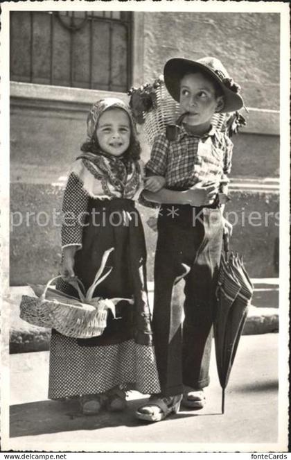 Lugano TI Kinder Trachten Tessin