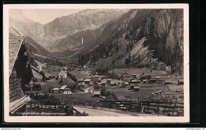 AK Unterschächen (Klausenstrasse), Ortsansicht mit Umgebung