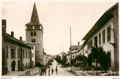 Le Lieu VD Strassenpartie