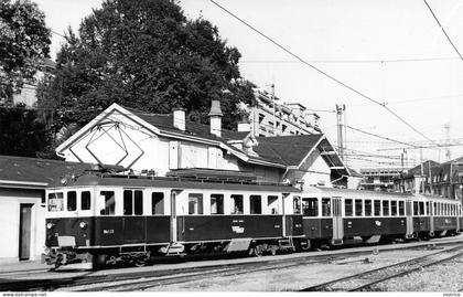 LIGNE DE CHEMIN DE FER Lausanne- Echallens - Bercher, gare lausanne Rame 23, photo en 1972 format carte ancienne.