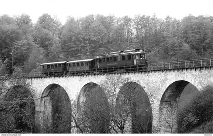LIGNE DE CHEMIN DE FER Nyon-Saint Cergue- morez - Viaduc de Givrins (photo format carte ancienne).