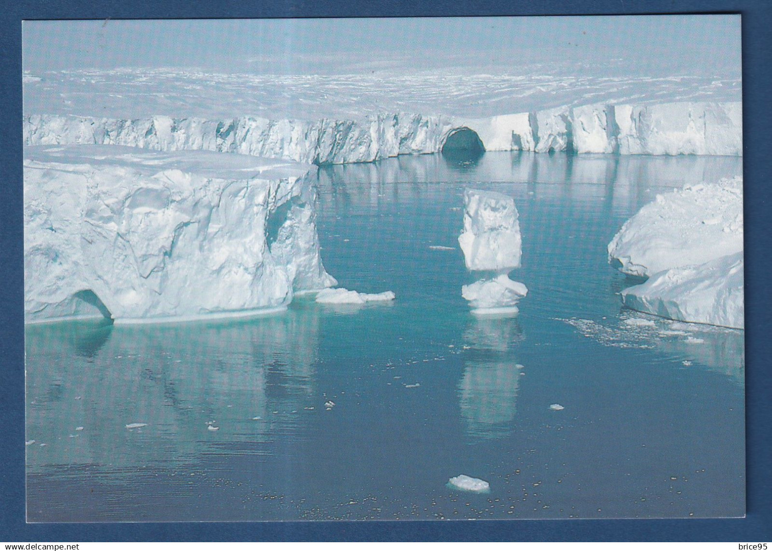 TAAF - Carte Postale - Glaces de l'Astrolabe - Expéditions polaires Françaises