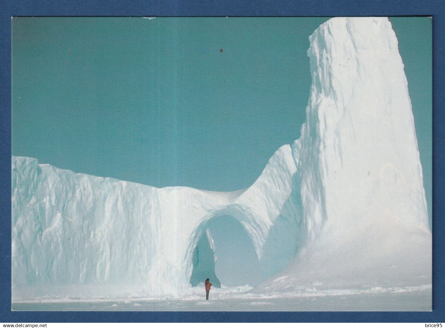 TAAF - Carte Postale - Solitude - Expéditions polaires Françaises