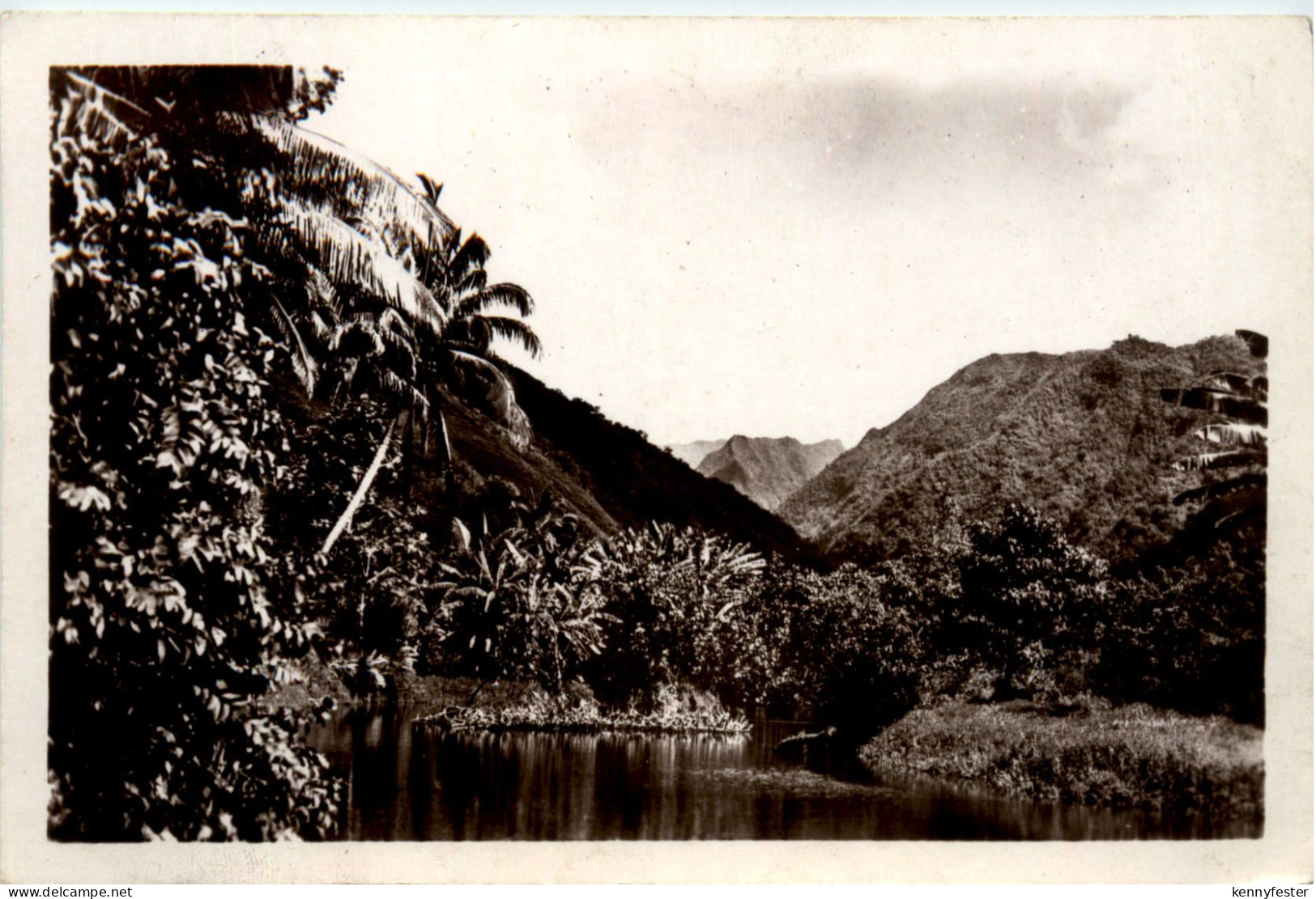 Tahiti - Valley of Faaone