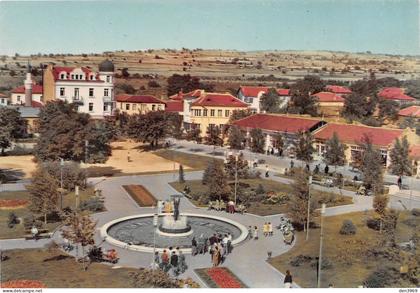 Asie Centrale - TADJIKISTAN - Villégiature Hissar - La place - Der Kurort Hissar - Der Platz (2 scans)