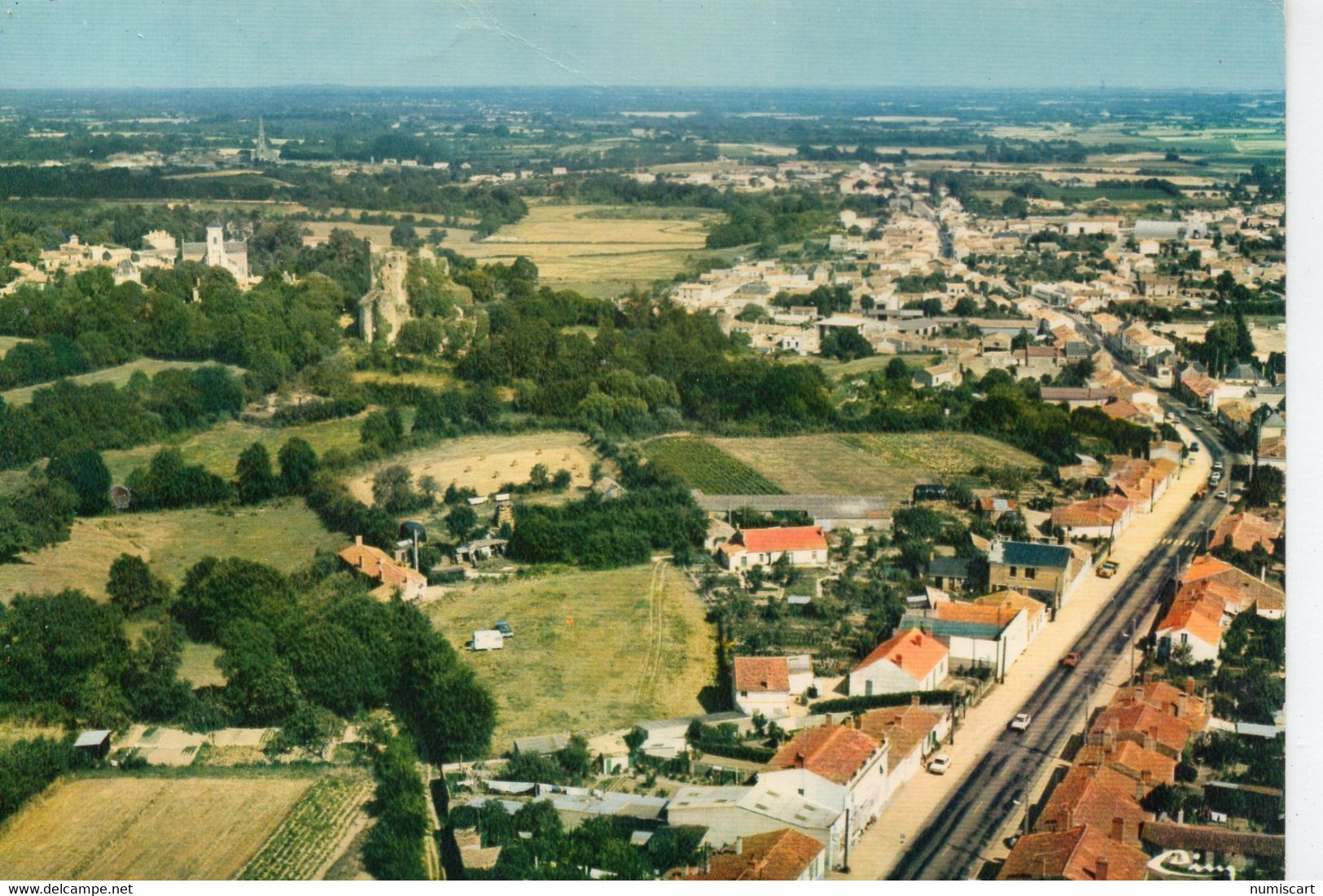 Talmont Saint-Hilaire belle vue aérienne du village