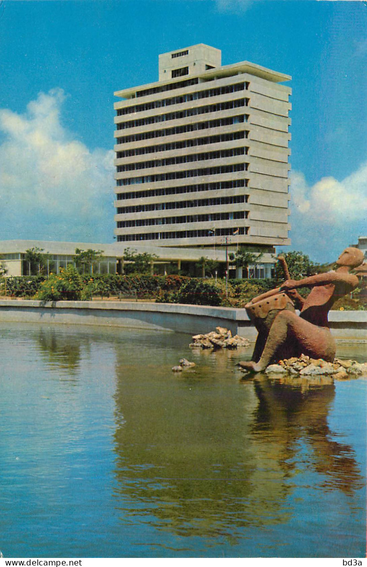 TANZANIE BUILDING