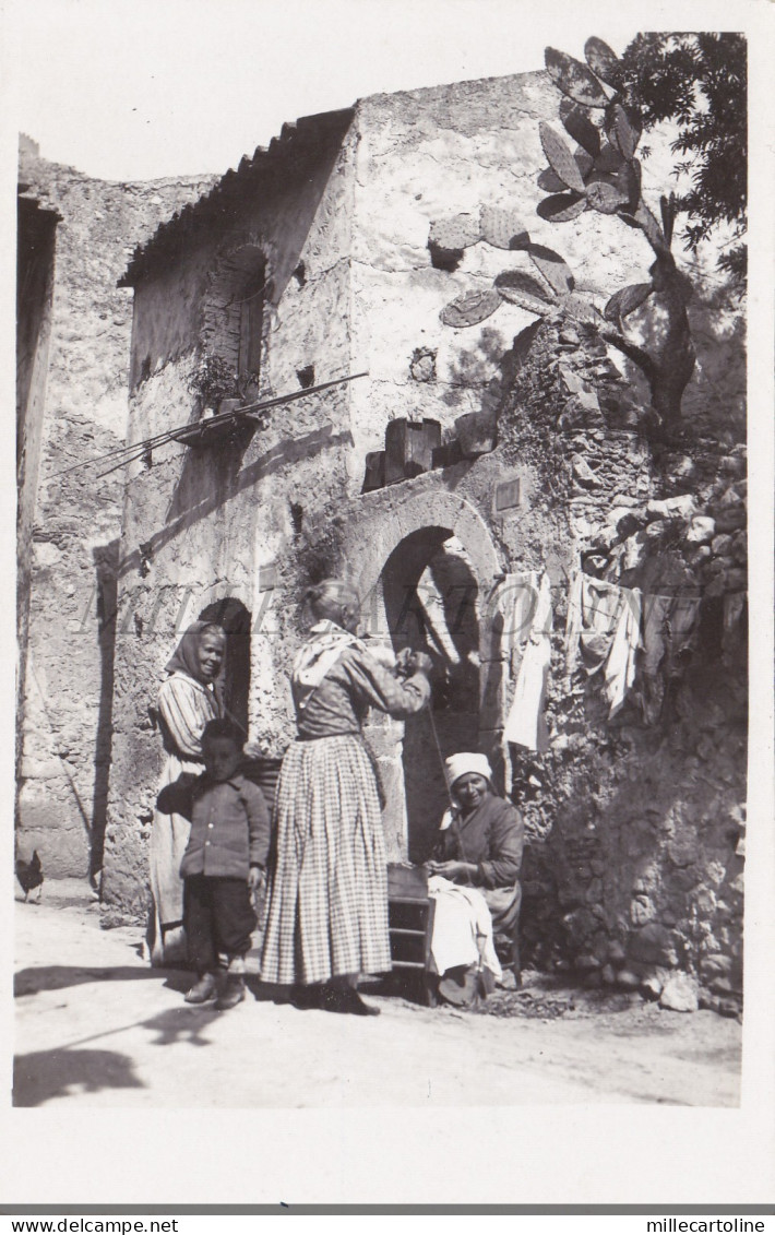 TAORMINA - Donne con Bambino, Foto Cartolina Galifi Crupi