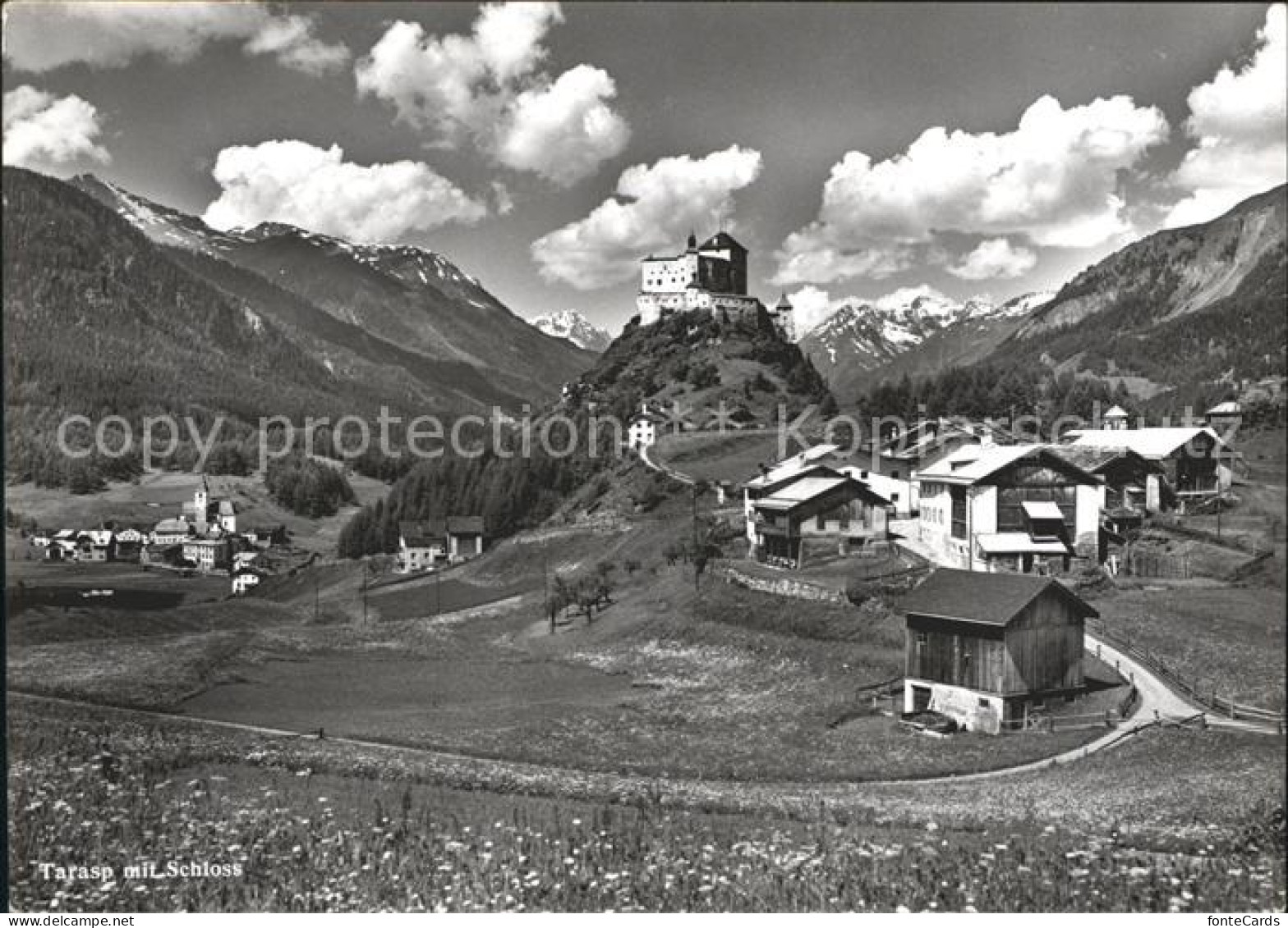 Tarasp mit Schloss Tarasp