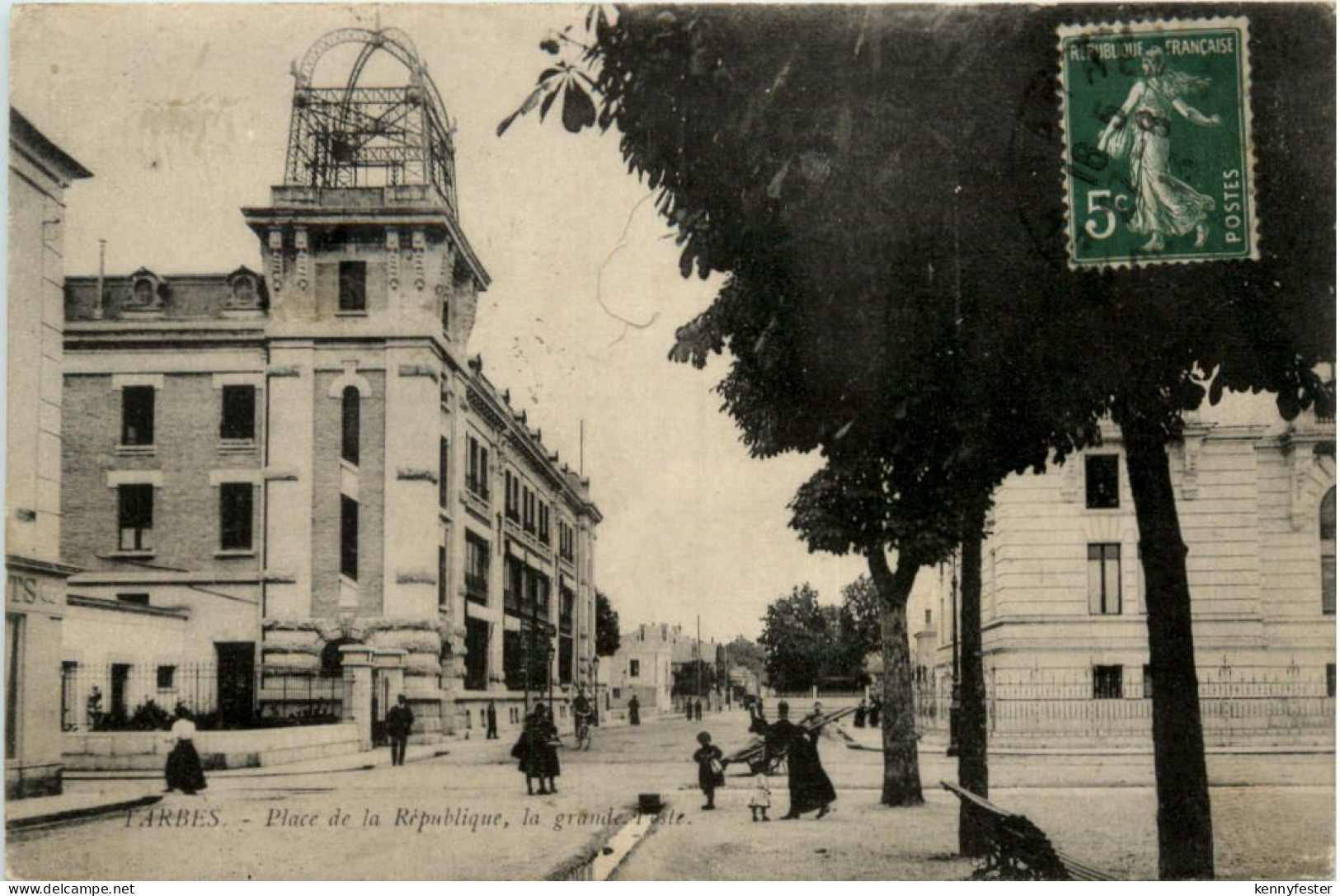 Tarbes - Place de la Republique