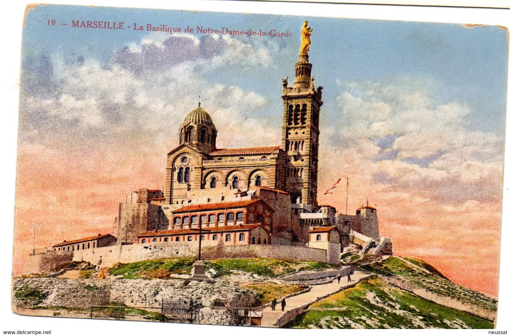 tarjeta postal  de  marseille - la basilica de notre-dame-de-la-garde.