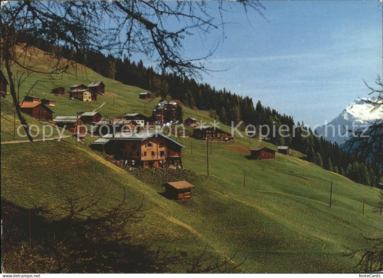 Tenna GR Ausserberg mit dem Calanda