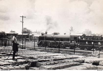 La Voie Ferrée Moderne Chemin de fer animée Thaïland State Railway train locomotive